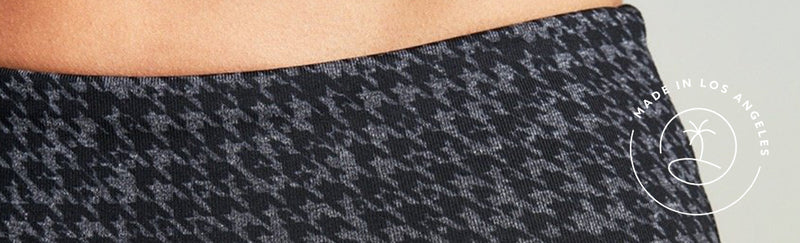 Strut Tri-Blend is a breathable, mid-weight fabric that provides superior softness using a blend of ultra-stretchy and single-knit material.
